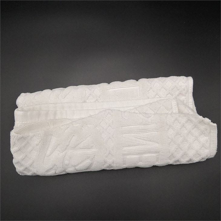 Used Hotel Bathmat And Bathrobe Towel Cotton Rags Used Hotel Bathmat And Bathrobe Towel Cotton Rags